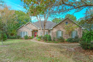 252 Timberton Dr, Hattiesburg, MS 39401