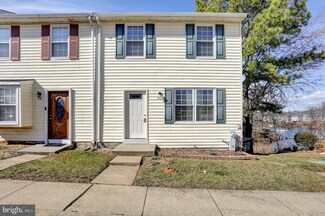 30 Ebbing Ct, Essex, MD 21221