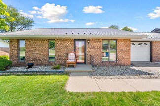 1105 N Market St, North Manchester, IN 46962