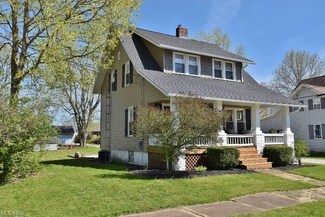 364 Plum St, East Canton, OH 44730