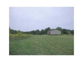 2909 320th St, Chelsea, IA 52215