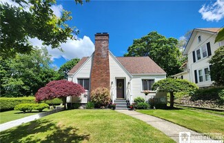 131 Catlin Ave, Jamestown, NY 14701