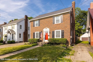 720 N Fairview Ave, Lansing, MI 48912