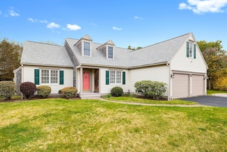 15 Links Ln, Marstons Mills, MA 02648
