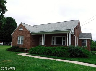 9469 Circle Dr, Chambersburg, PA 17202