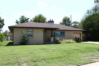 114 E Truesdell St, Lyons, KS 67554
