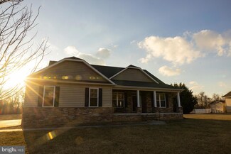 5662 Summit Bridge Rd, Townsend, DE 19734