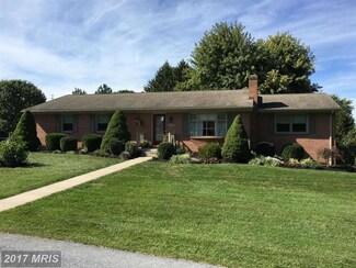 13918 Long Ridge Dr, Hagerstown, MD 21742