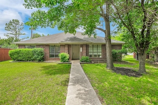 2434 Antler Trail, Lewisville, TX 75067