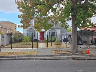 9821 Sunnyside St, Oakland, CA 94603