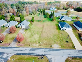 310 Firstwatch Dr, Westlake Corner, VA 24121