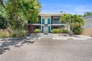 1739 Siesta Dr Unit 4, Sarasota, FL 34239