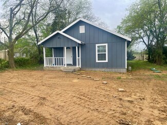 999 W Main St, Como, TX 75431