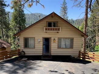 23755 Zuger Dr, Crestline, CA 92325