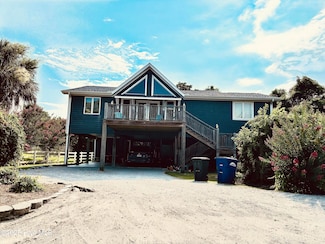 111 Loblolly St, Emerald Isle, NC 28594
