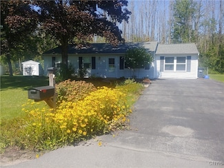 8839 English Rd, Brewerton, NY 13029