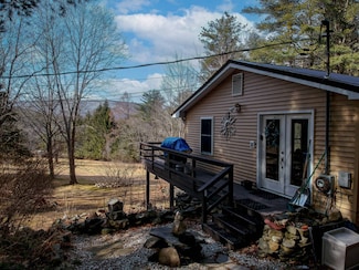 395 S Gilboa Rd, Stamford, NY 12167