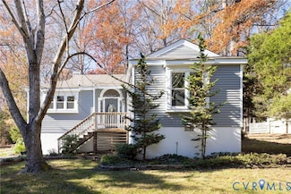 14312 Woods Walk Ln, Midlothian, VA 23112