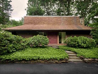 23 Orchard Dr, Durham, NH 03824