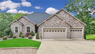 105 Lancelot Ct, Camdenton, MO 65020