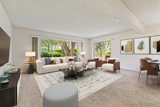 6864 Hyde Park Dr Unit C, San Diego, CA 92119