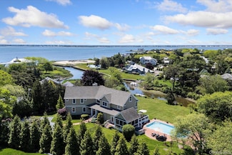 5 Woodcock Ln, Remsenburg-Speonk, NY 11960