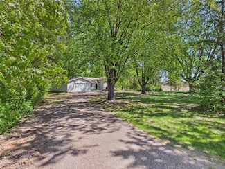 4142 Clover Ave, Vadnais Heights, MN 55127