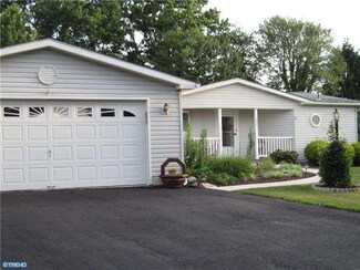 352 W 4th St, Red Hill, PA 18076