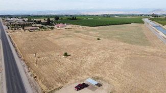 836 S Academy Ave, Sanger, CA 93657