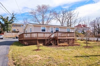 16 N Willow St, Harrisonburg, VA 22802