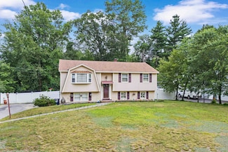 66 Townsend Ave, Salem, NH 03079