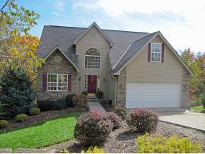 20688 Longview Dr, Lawrenceburg, IN 47025