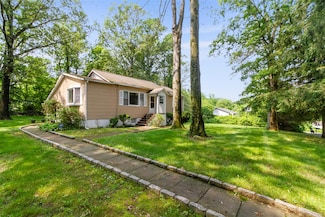 7 Cobblestone Ln, Cortlandt Manor, NY 10567