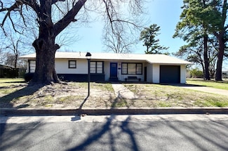 210 Spence St E, Sulphur Springs, TX 75482