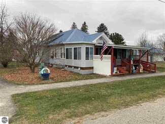 401 Whittemore St, Whittemore, MI 48770