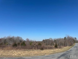 857 Robin Rd, Brookneal, VA 24528