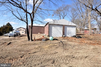 176 S Pemberton Rd, Pemberton, NJ 08068