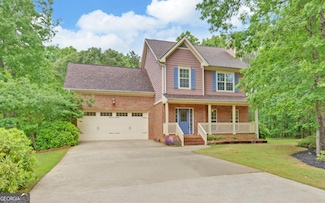 36 Queen Cir, Hartwell, GA 30643