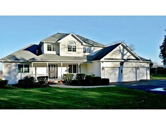 22 Bridge View Ct, Saunderstown, RI 02874
