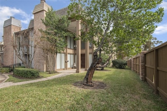 9344 Briar Forest Dr, Houston, TX 77063