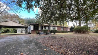 211 Moore St, Fort Valley, GA 31030