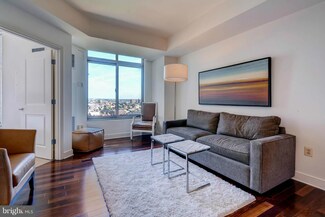 675 President St, Baltimore, MD 21202