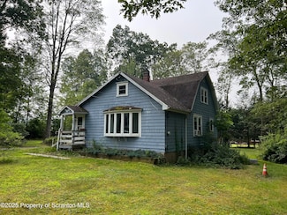 301 Nuangola Rd, Mountain Top, PA 18707