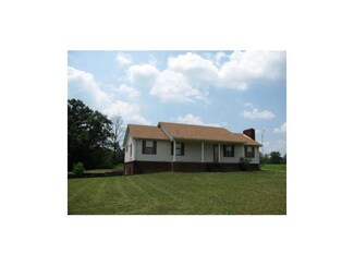 3250 Spain Loop, Iron City, TN 38463