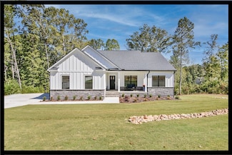 715 Sunset Cove Dr, West Union, SC 29696