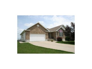 301 S Sandia St, Concordia, MO 64020