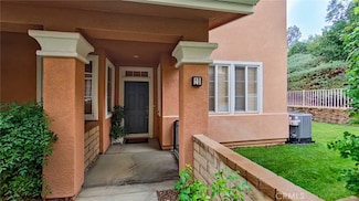 27903 Baneberry Place Unit 10, Valencia, CA 91354