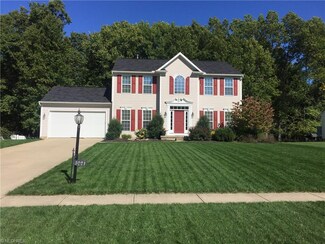 5021 Burrell Dr, Sheffield Village, OH 44054