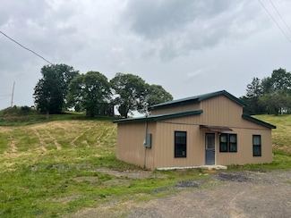 3166 Judio Rd, Burkesville, KY 42717