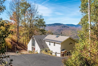 46 Alpine Dr, Jackson, NH 03846